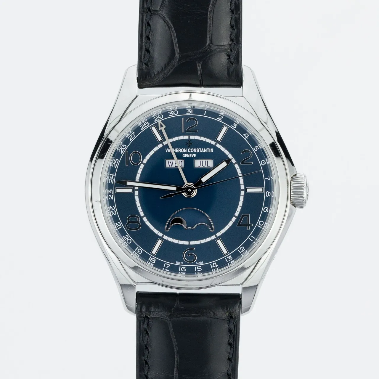 Vacheron Constantin Fiftysix Complete Calendar — moon phase, blue dial, the kind of watch this trend is about