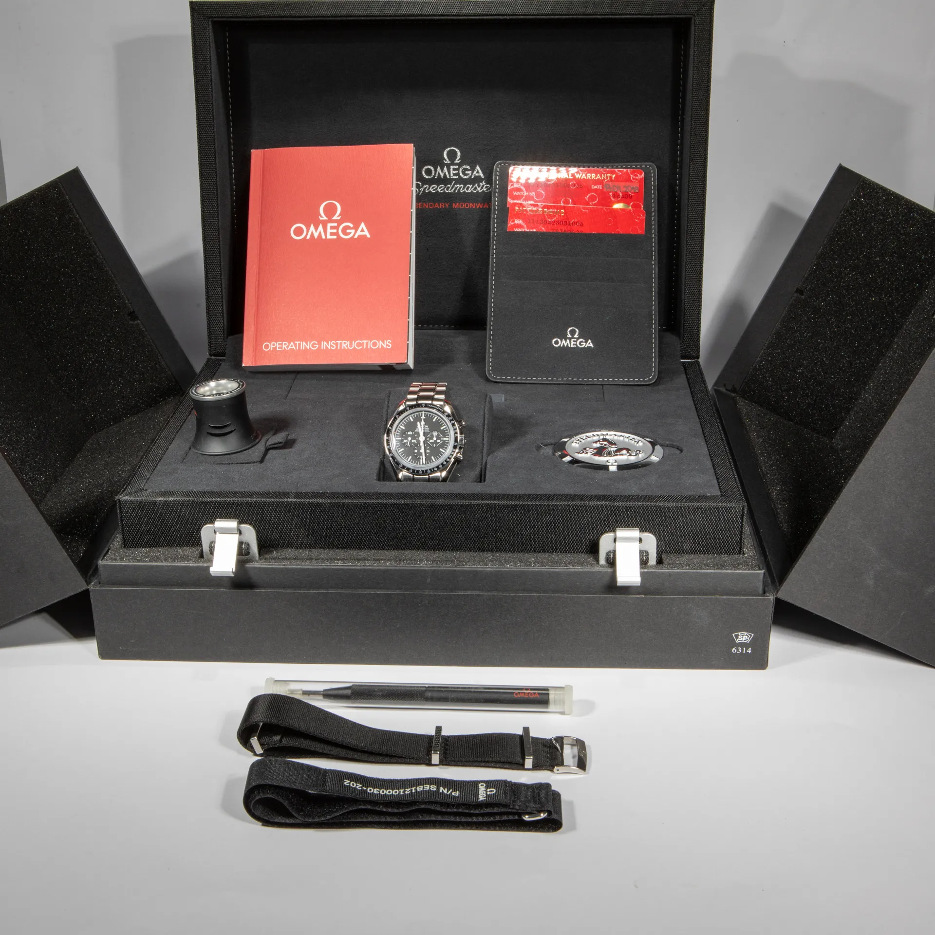 Omega Speedmaster Professional Moonwatch Chronograph Sapphire - Image 2