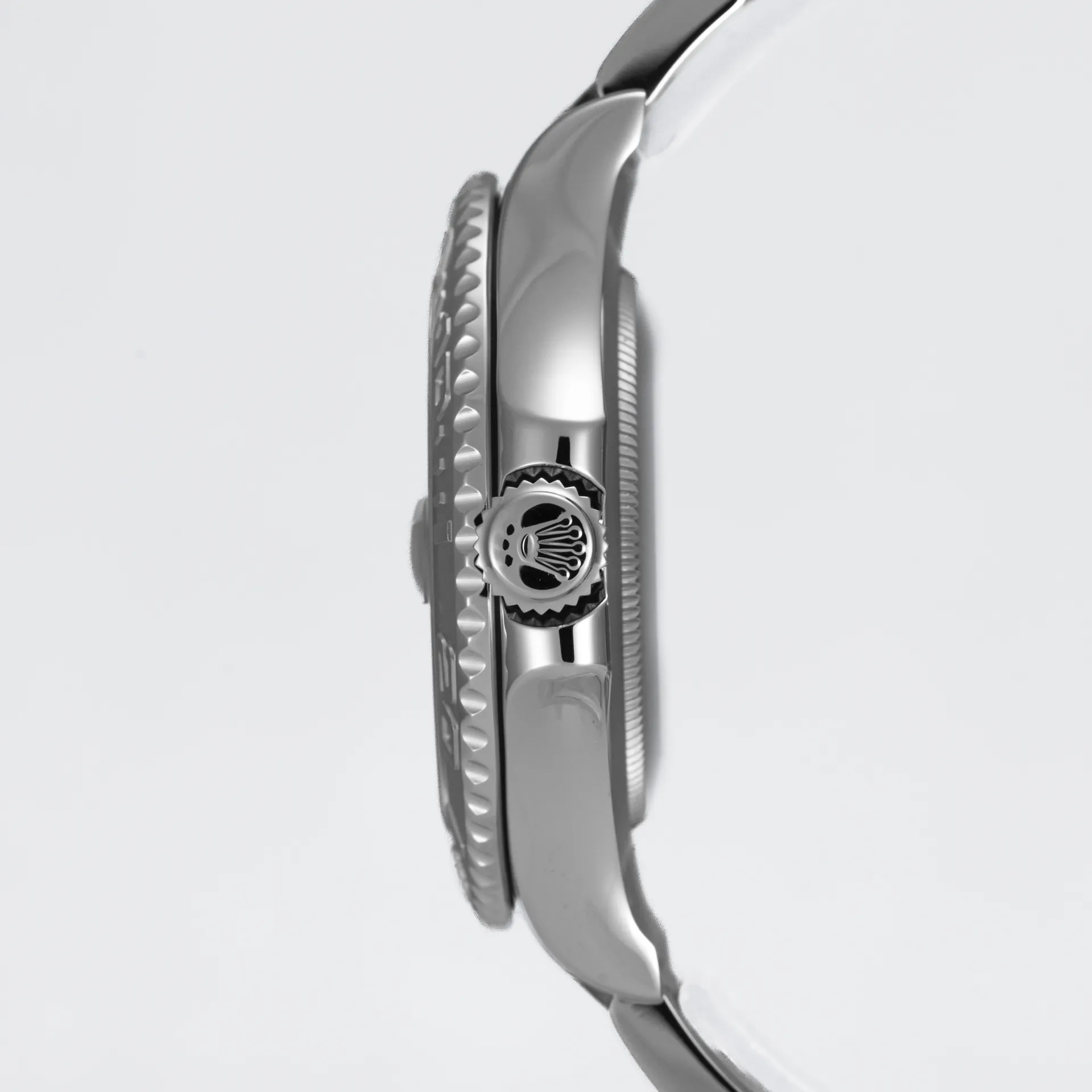 Yacht-Master Rolesiuum Dark Rhodium Dial - Image 4