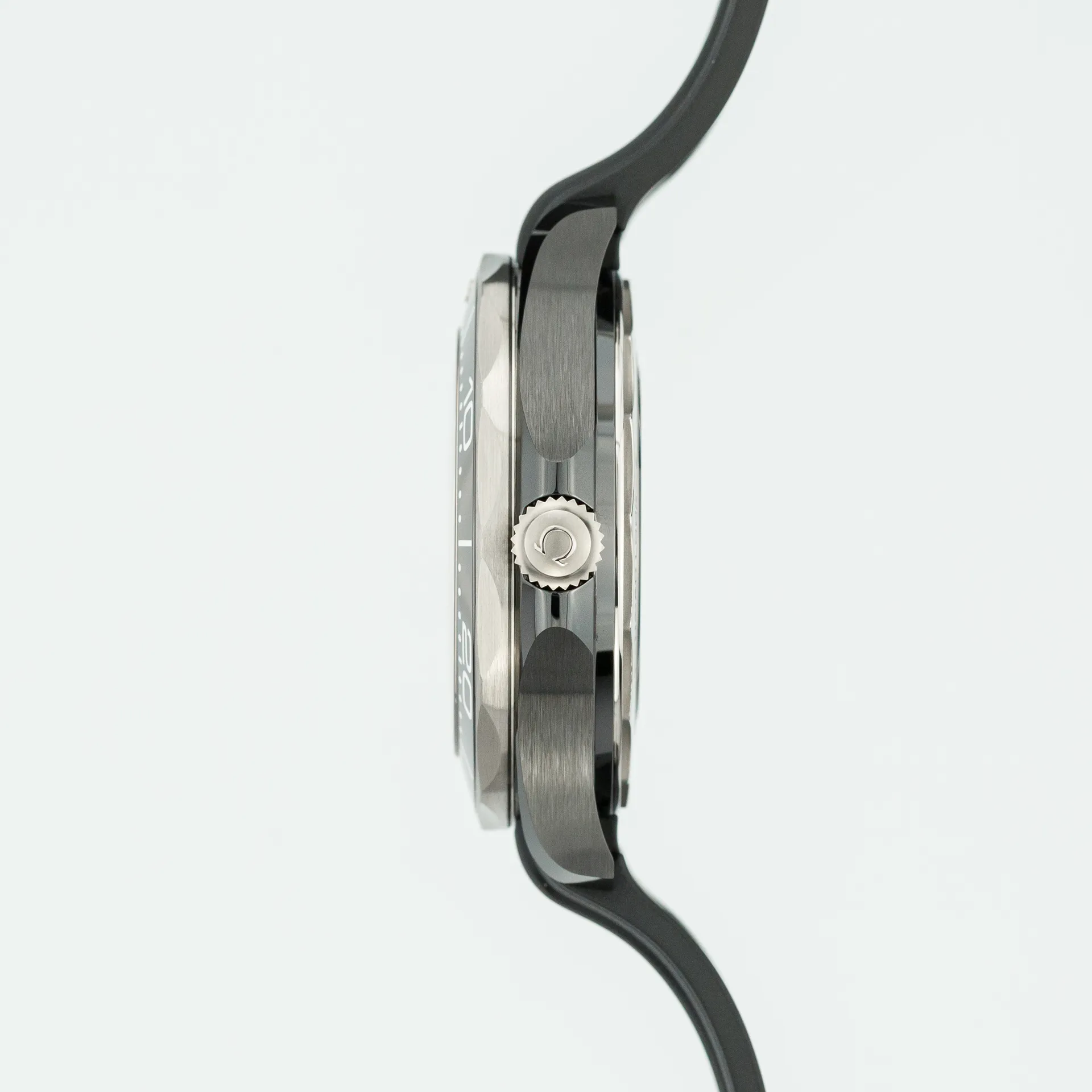 Seamaster Diver 300 43.5mm Black Ceramic - Image 4