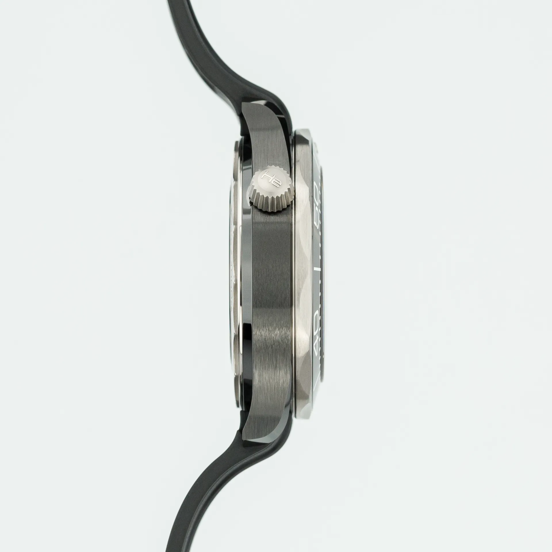 Seamaster Diver 300 43.5mm Black Ceramic - Image 5