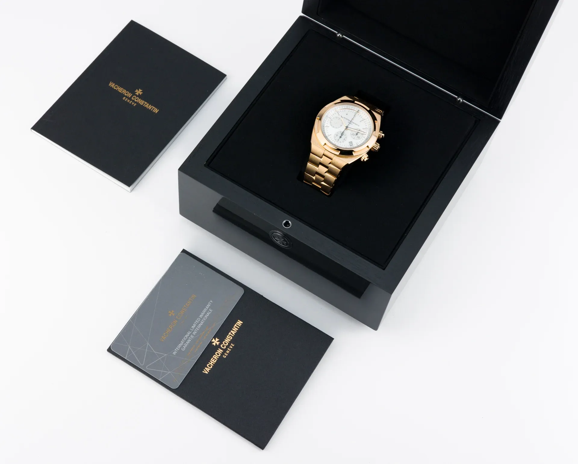 Overseas Chronograph - Full Rose Gold (on bracelet) - 5500V/000R-B074 - Image 2