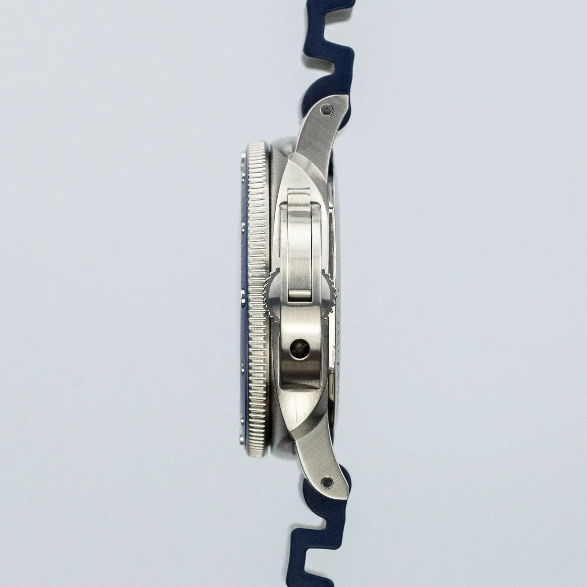 Luminor Submersible Shark Grey Dial & Blue Ceramic - Image 6