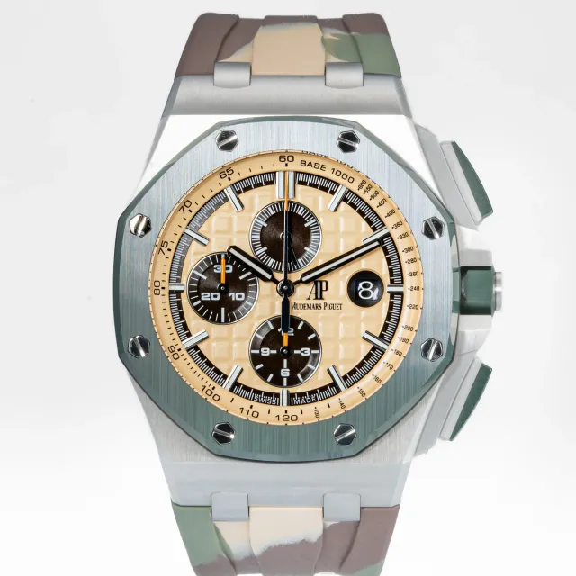 Audemars Piguet Royal Oak Offshore Chronograph 'Combat' Khaki Green 26400SO.OO.A054CA.01 - Very Good condition, 2018