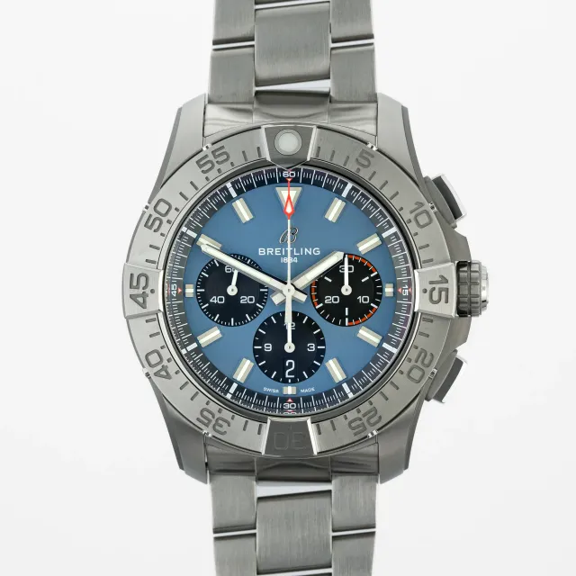 Breitling Super Avenger B01 Chronograph 46mm Ti EB0148101C1E1 - New condition, 2024