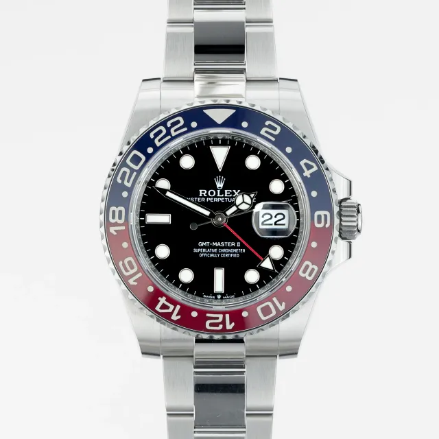 Rolex GMT-Master II 'Pepsi' on Oyster 126710BLRO-0002 - Very Good condition, 2024