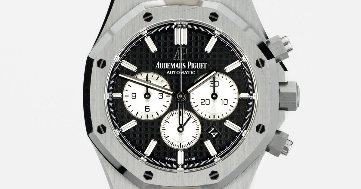 AP returns to Watches & Wonders in 17 days. Here's what it means for Royal Oak prices.