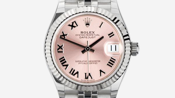 Best Luxury Watches for Women in 2026