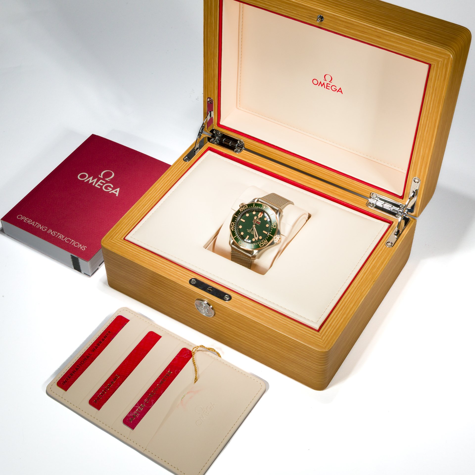 Omega Seamaster Diver 300M Titanium & Bronze Gold - Image 2