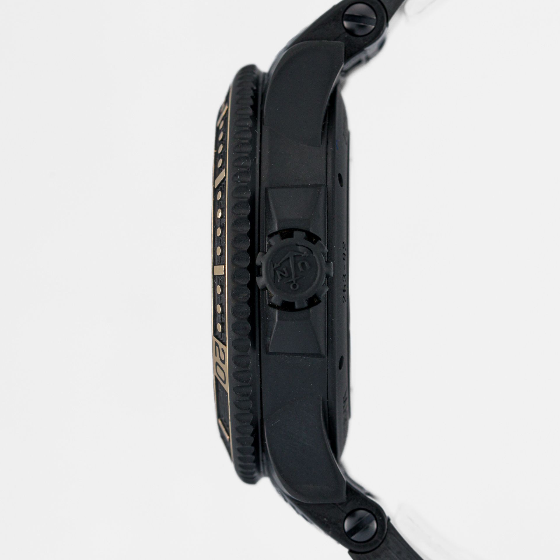 Maxi Marine Diver Black Sea Gold - Image 5