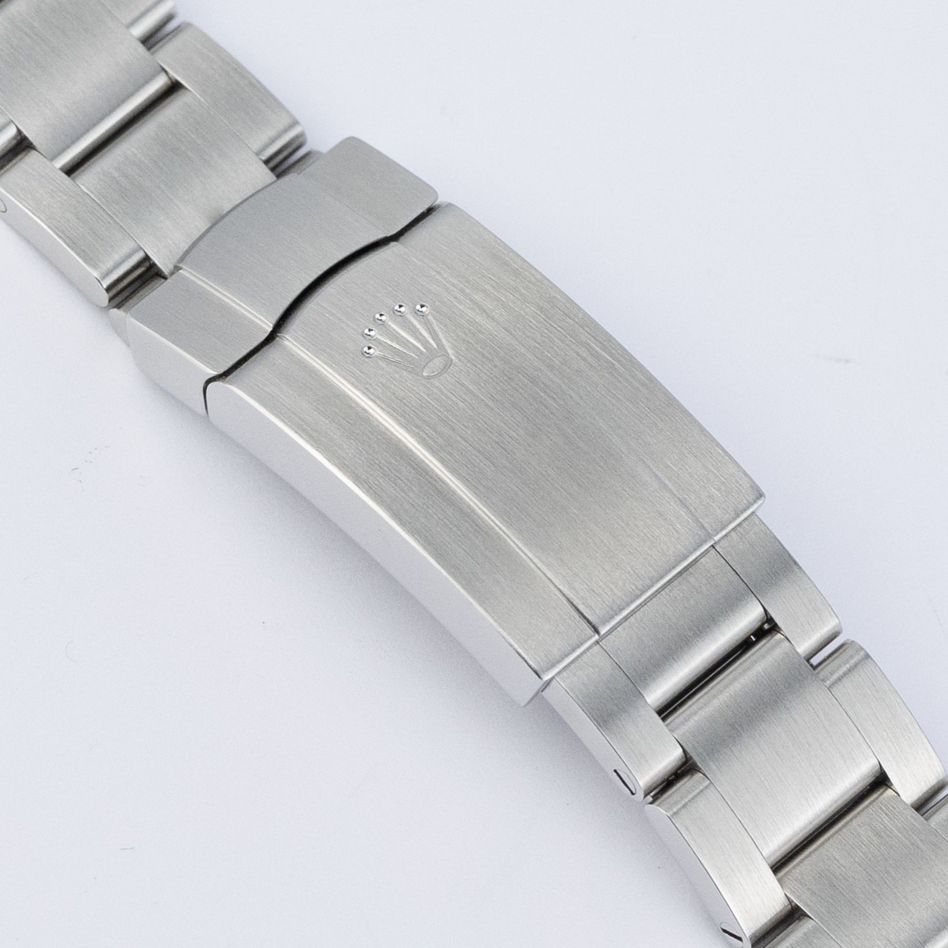 Oyster Perpetual 39mm Red Grape Dial - Image 9