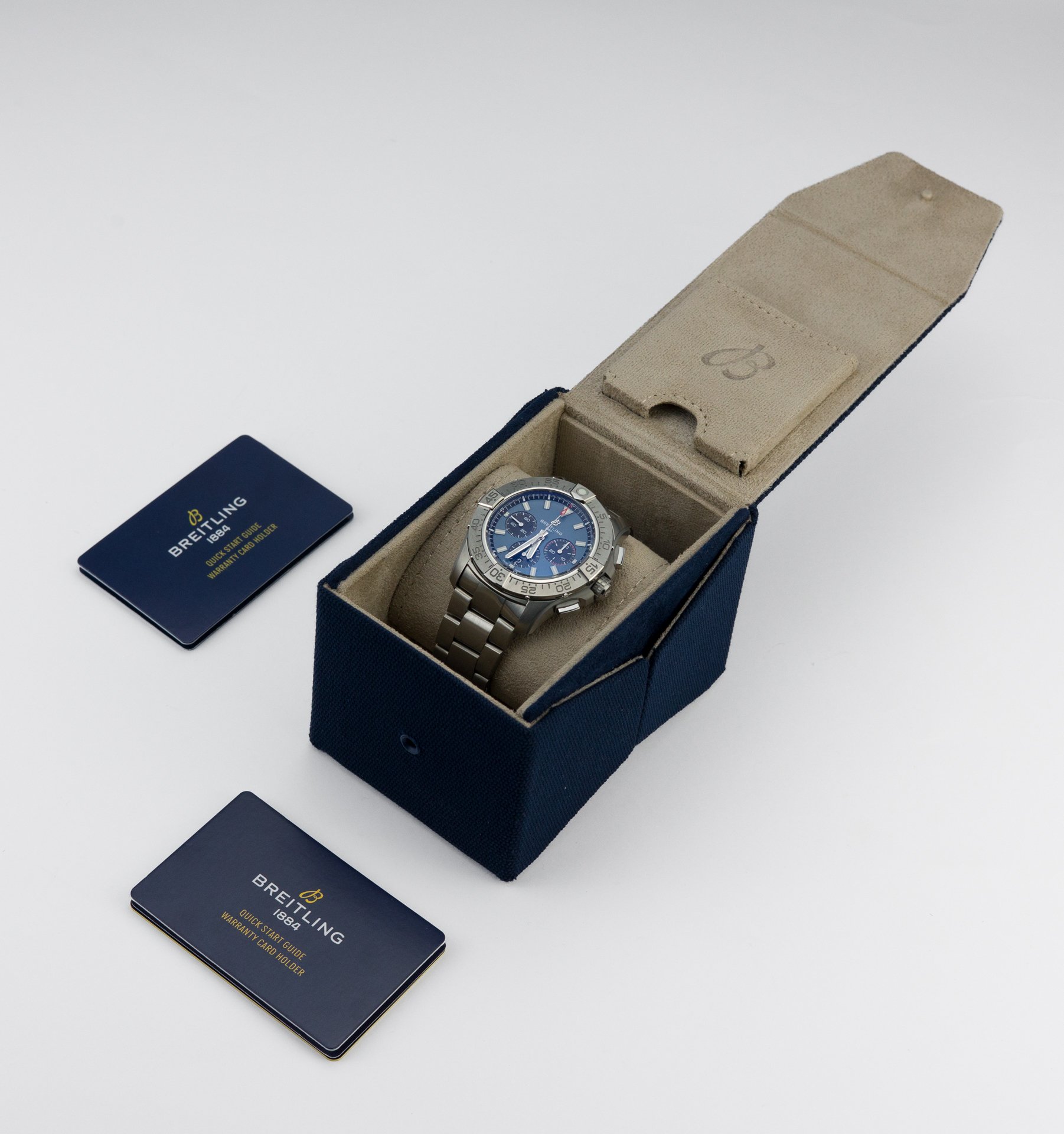 Breitling Super Avenger B01 Chronograph 46mm Titanium - Image 2