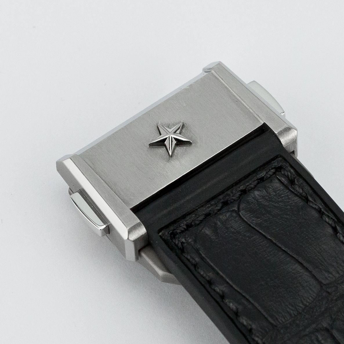 Defy 21 El Primero Chronograph 44mm Titanium - Image 8