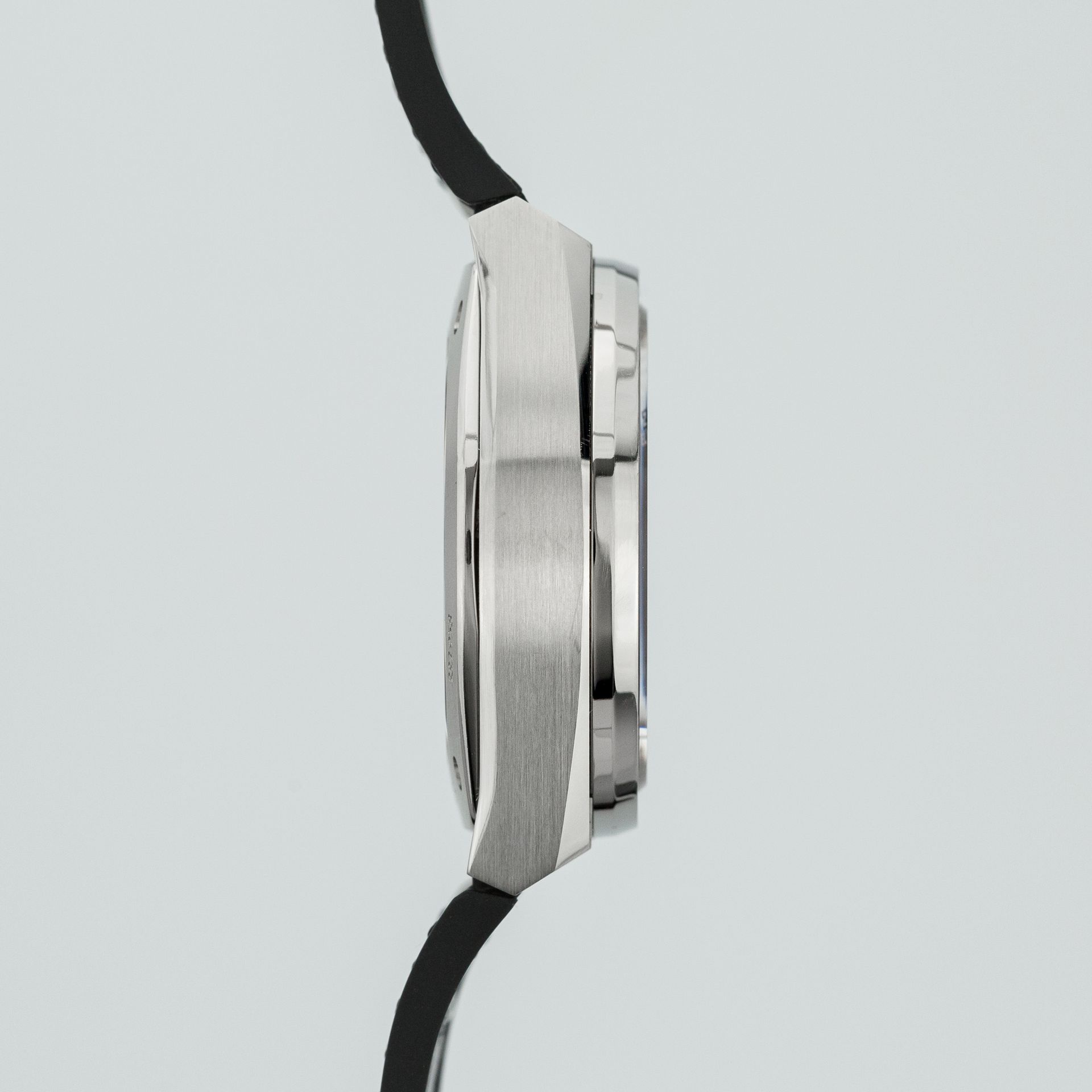 Defy 21 El Primero Chronograph 44mm Titanium - Image 5