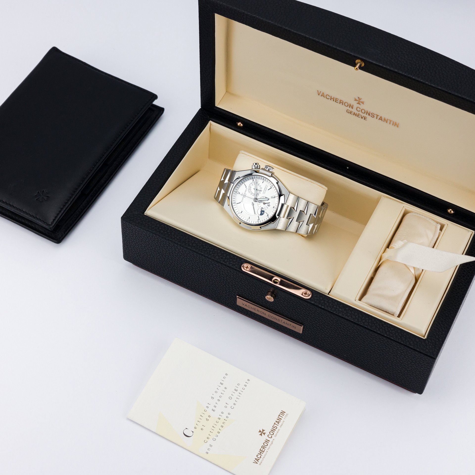 Vacheron Constantin Overseas Dual Time - Image 2