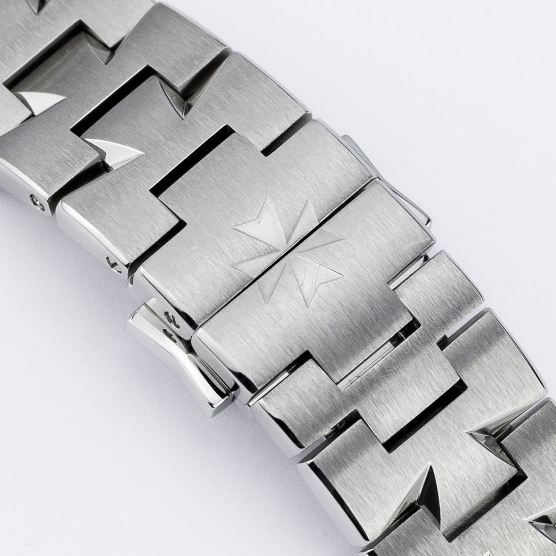 Overseas Dual Time - Image 8