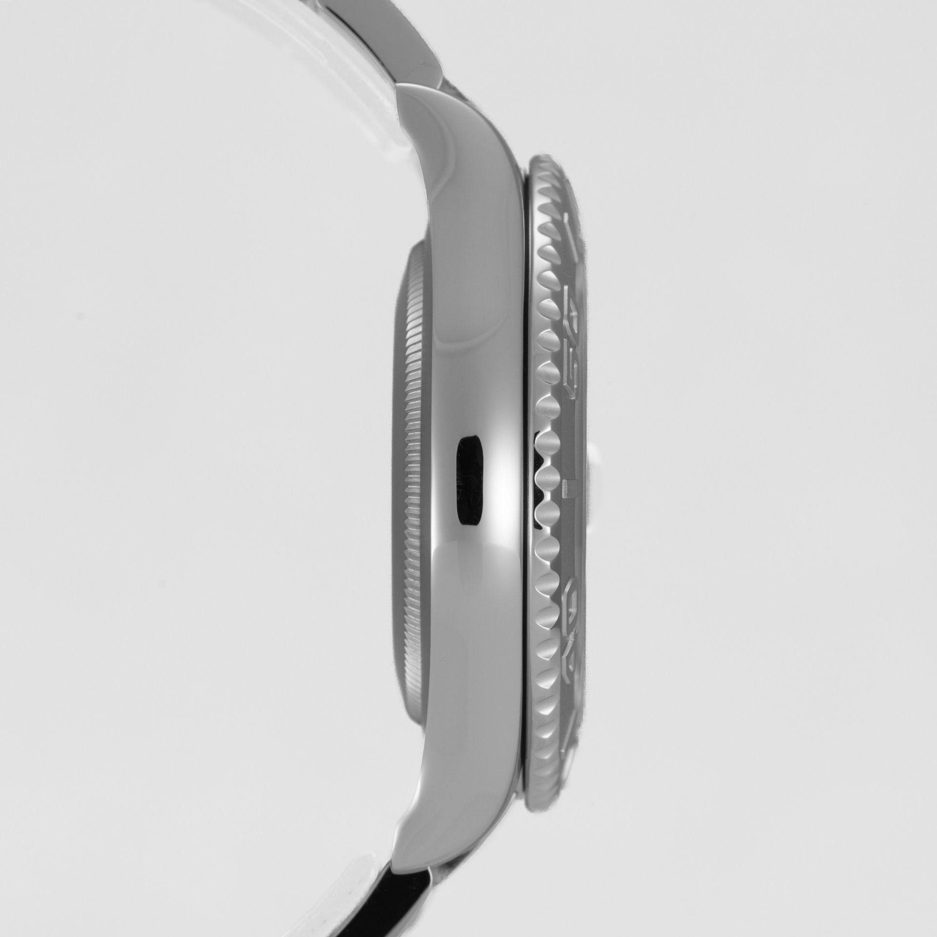 Yacht-Master Rolesiuum Dark Rhodium Dial - Image 5