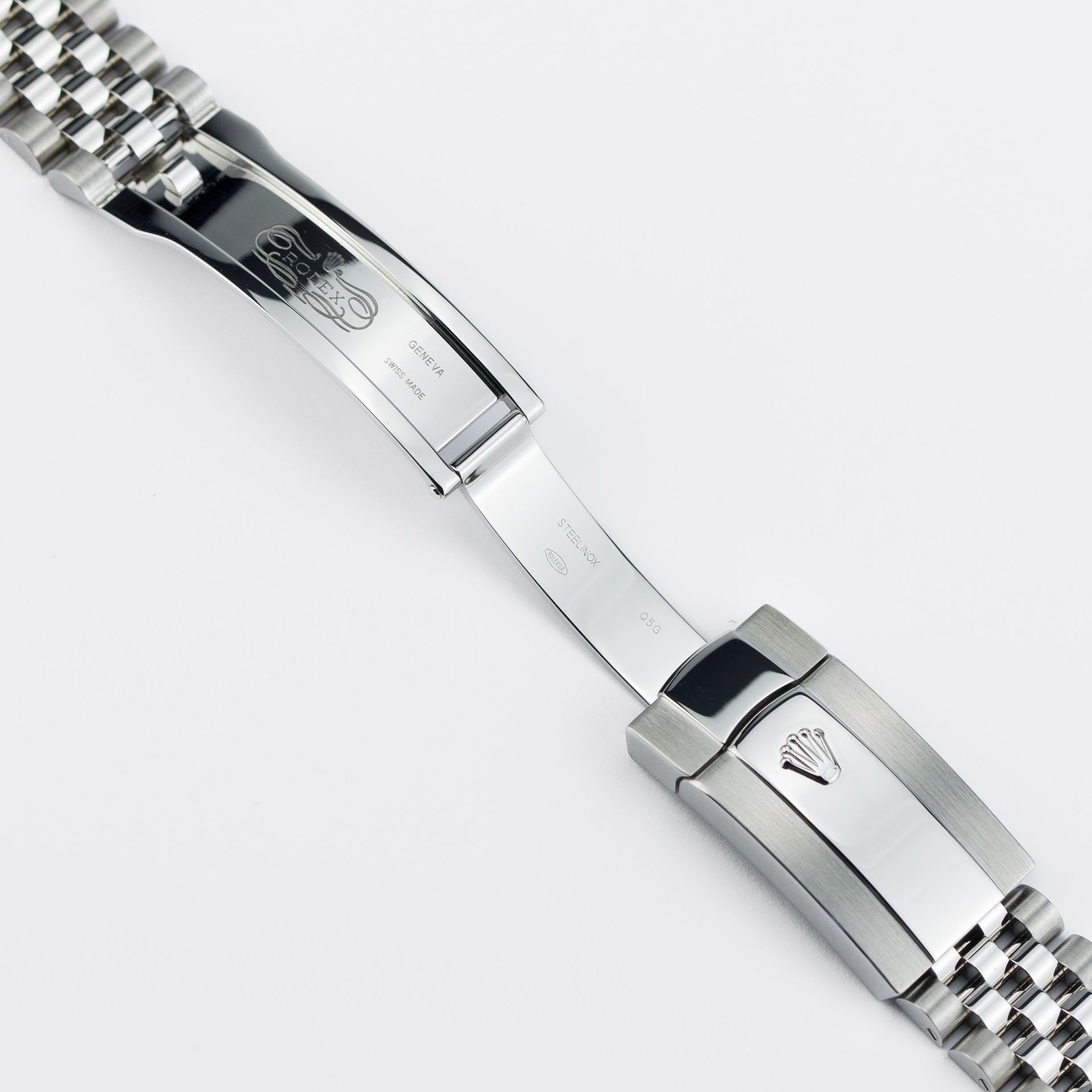 Datejust 41 Dark Rhodium Diamond Dial - Image 8