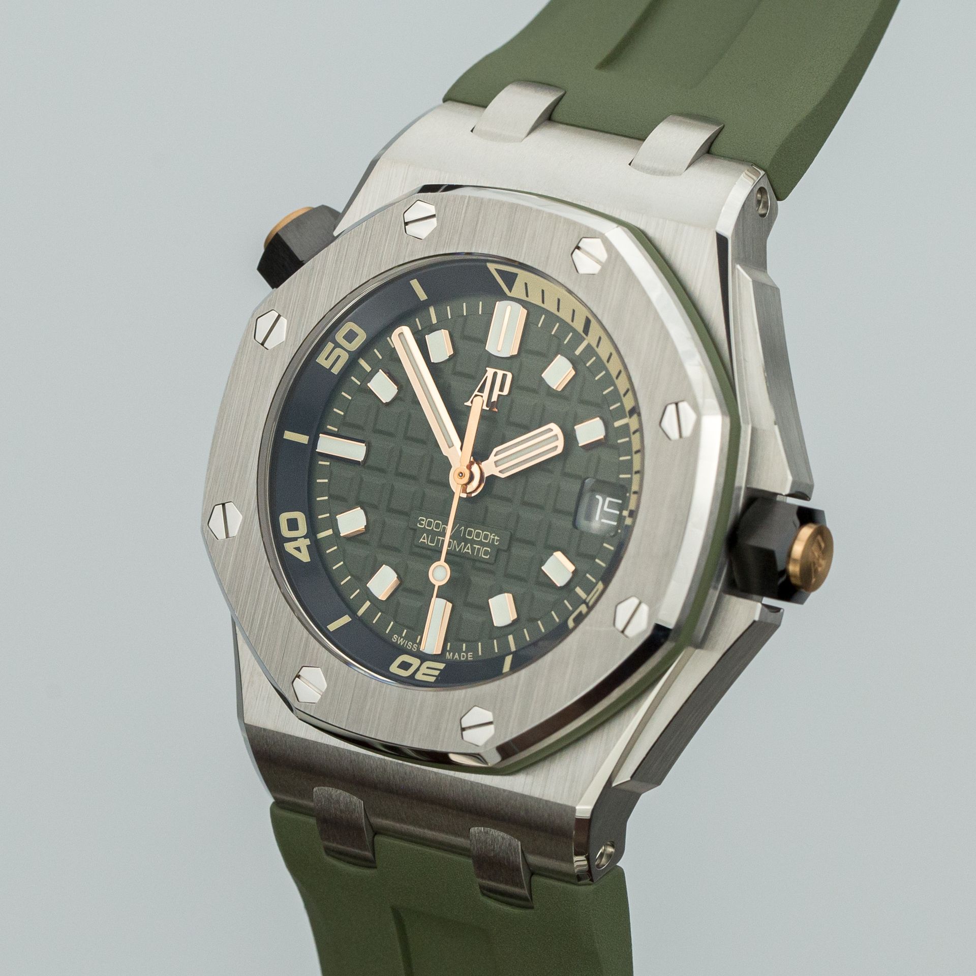 Royal Oak Offshore Diver Khaki Green Dial - Image 5