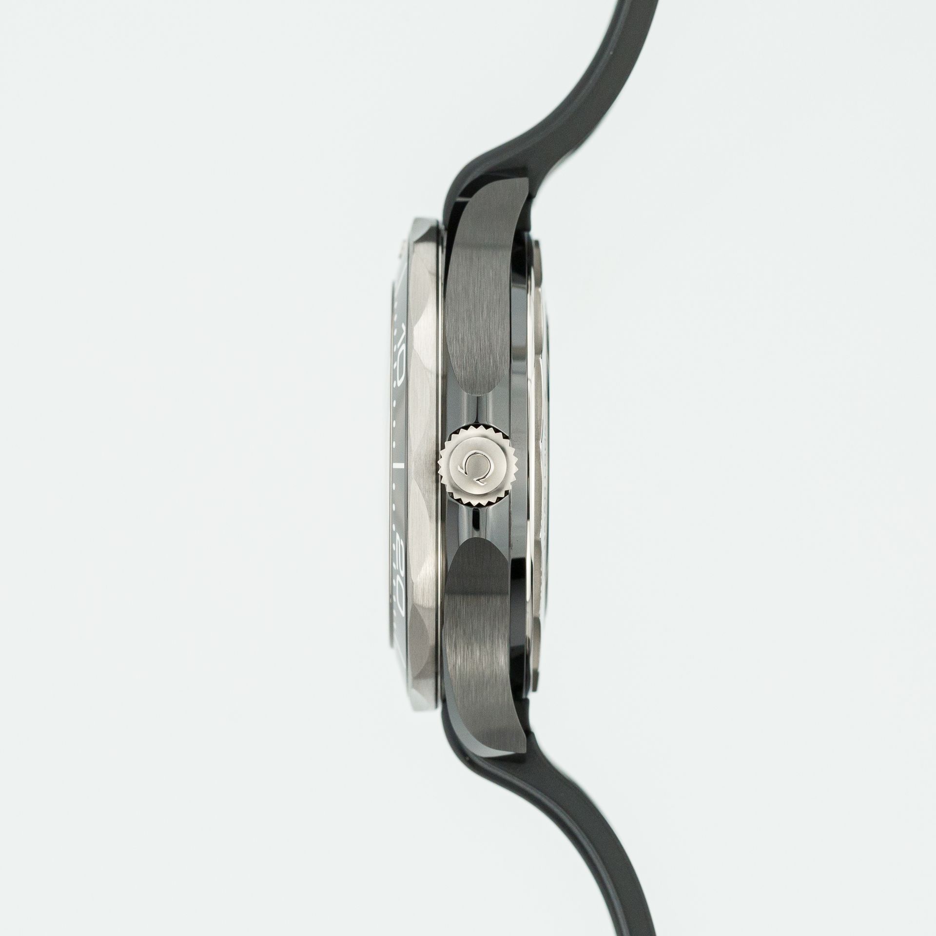 Seamaster Diver 300 43.5mm Black Ceramic - Image 4