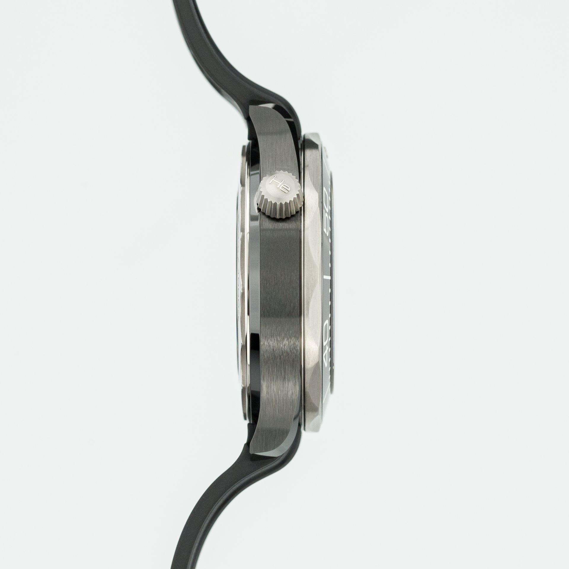Seamaster Diver 300 43.5mm Black Ceramic - Image 5