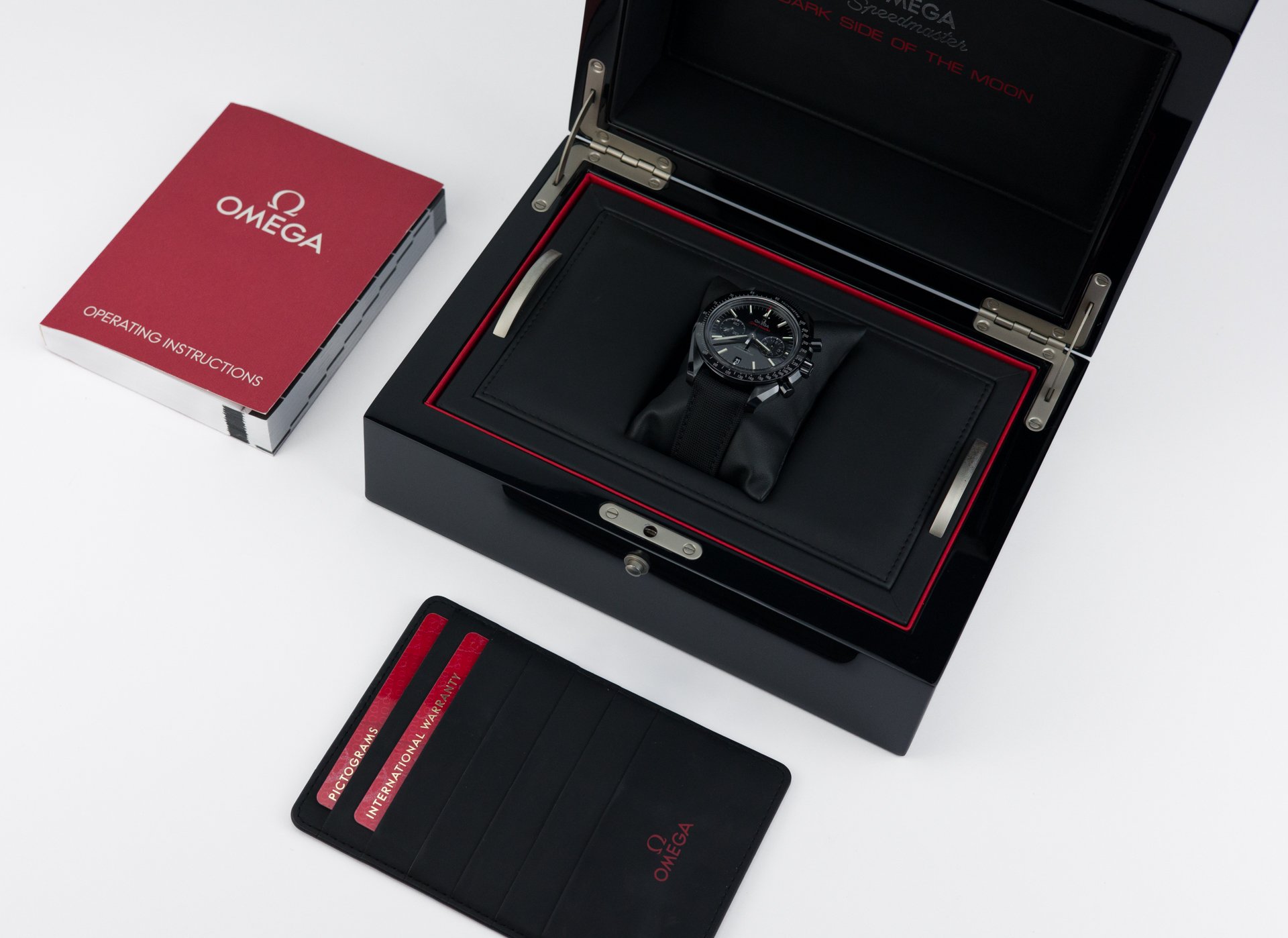 Omega Speedmaster Dark Side of the Moon 44.25mm Black Ceramic - Image 2