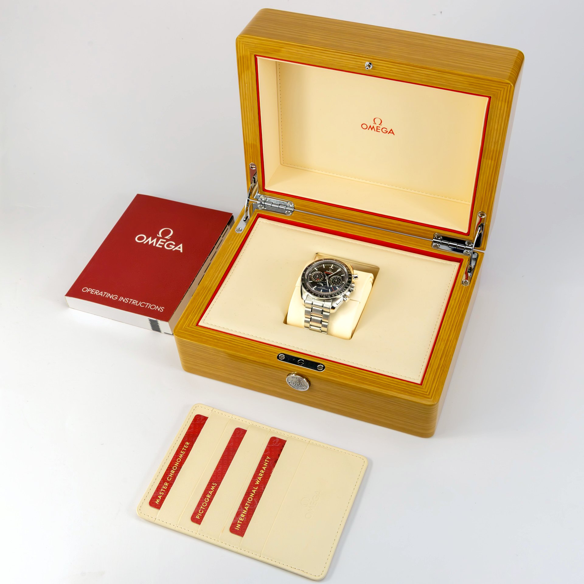 Omega Speedmaster Moonphase Chronograph 44.25mm - Image 2