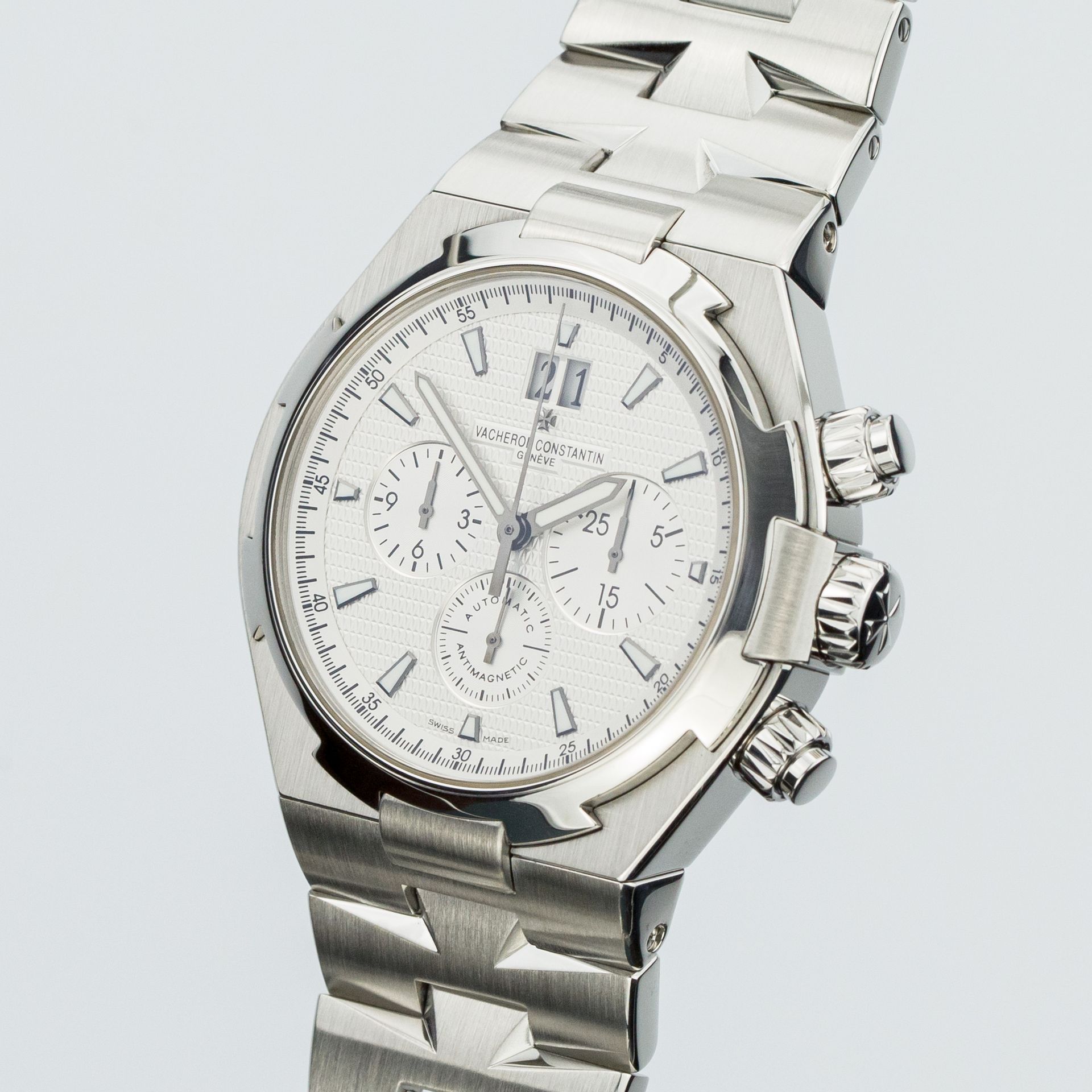 Overseas Chronograph 42mm - Image 2