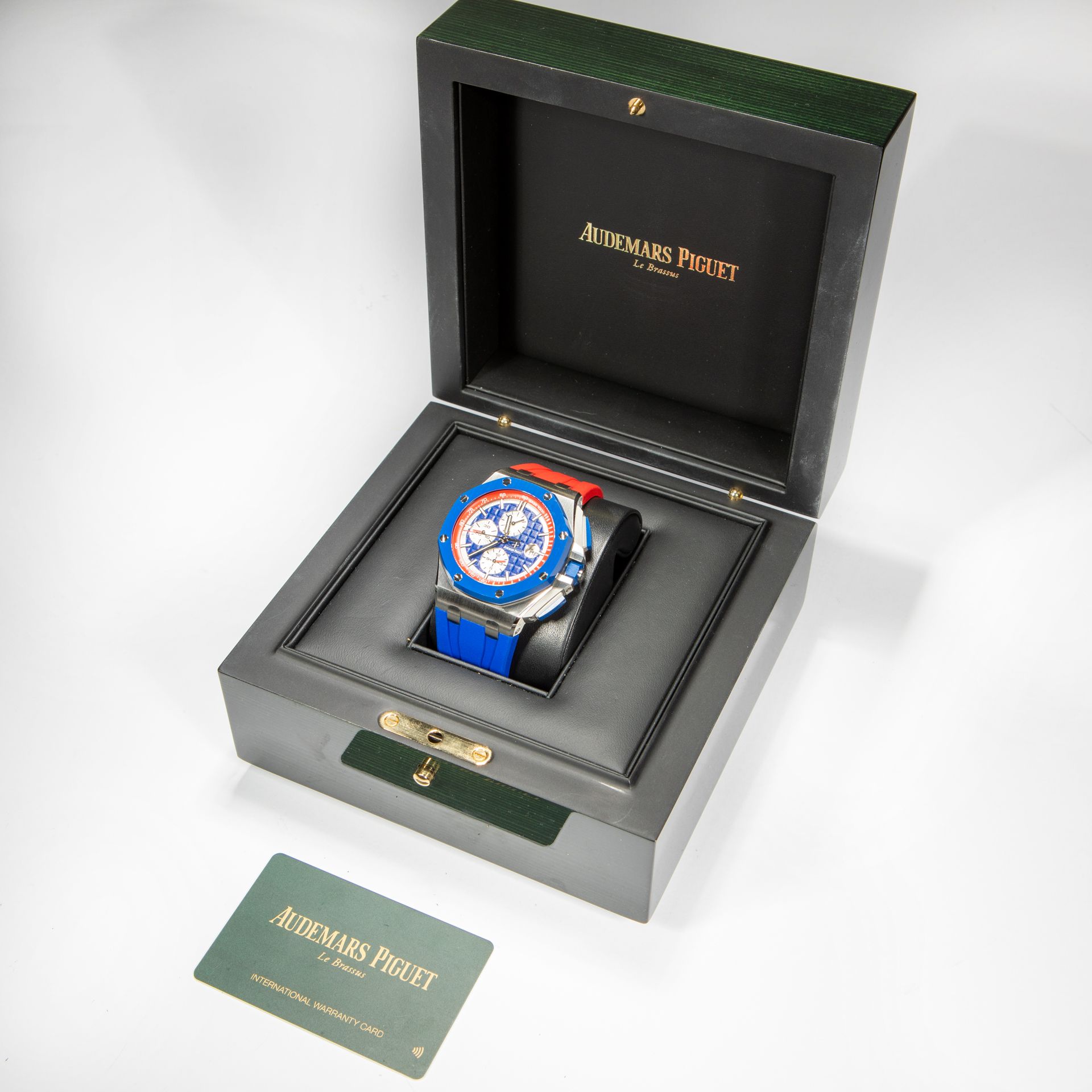 Royal Oak Offshore Chronograph Ryder Cup USA - Image 2