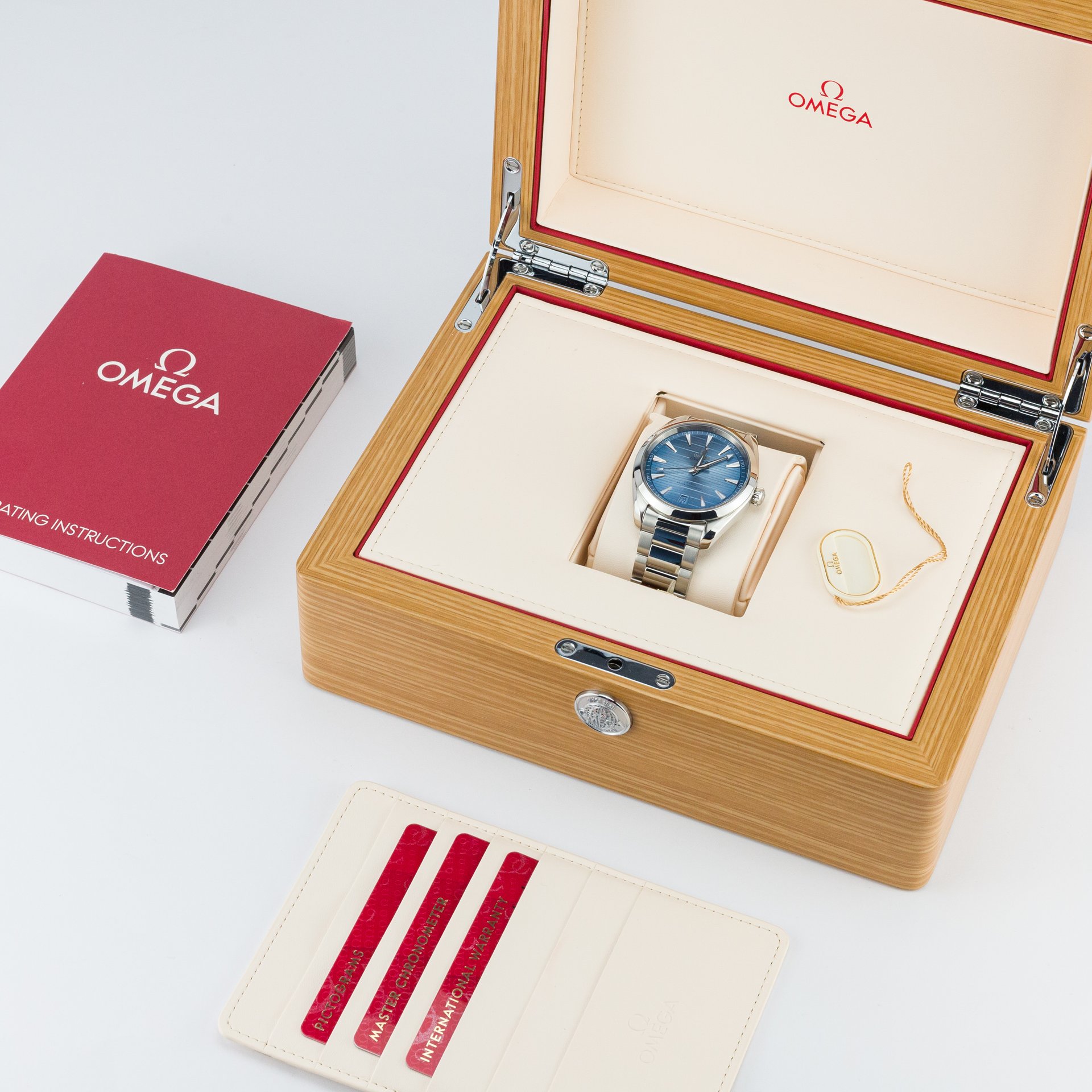 Omega Aqua Terra 150M 41 mm SUMMER BLUE 75th Anniversary Collection - Image 2