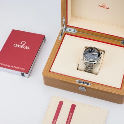 Omega SM Planet Ocean 600M Master Chronometer Chronograph 45.5mm 215.30.46.51.01.001 - Alternate view