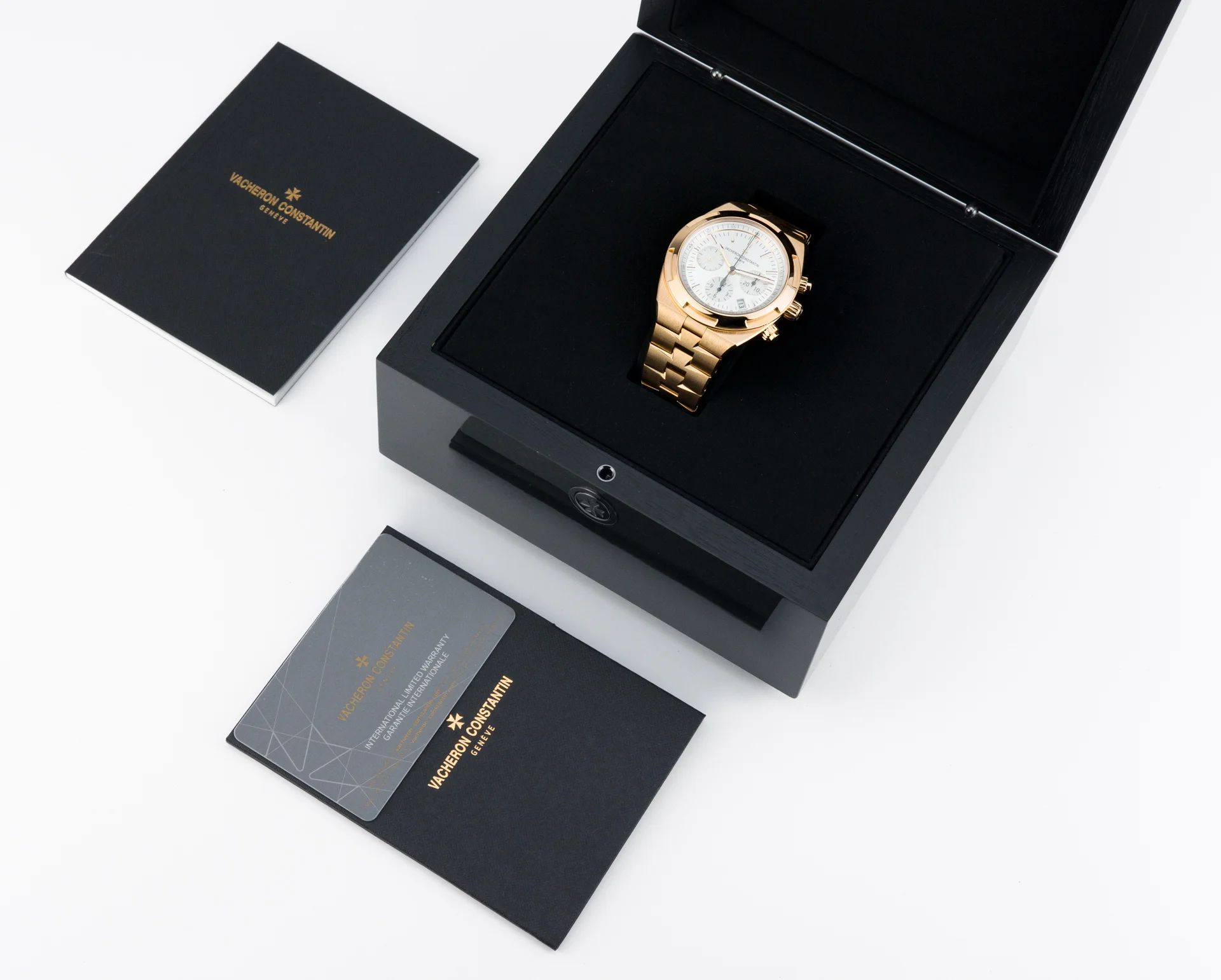 Overseas Chronograph - Full Rose Gold (on bracelet) - Image 2