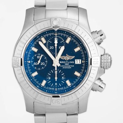 Breitling Avenger II Chronograph 43 Blue dial A13385101C1A1 - Very Good condition