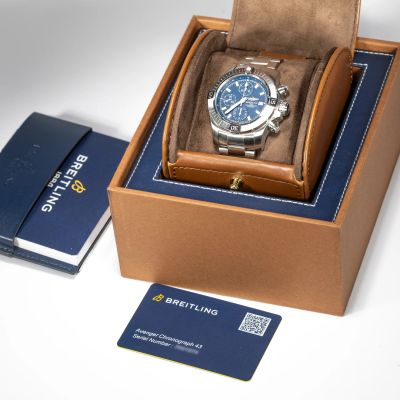 Breitling Avenger II Chronograph 43 Blue dial A13385101C1A1 - Alternate view