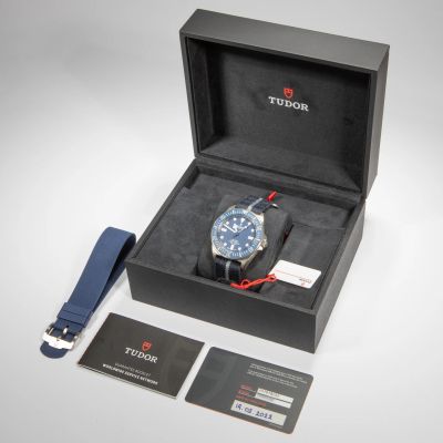 Tudor Pelagos FXD Marine Nationale M25707B/22-0001 - Alternate view