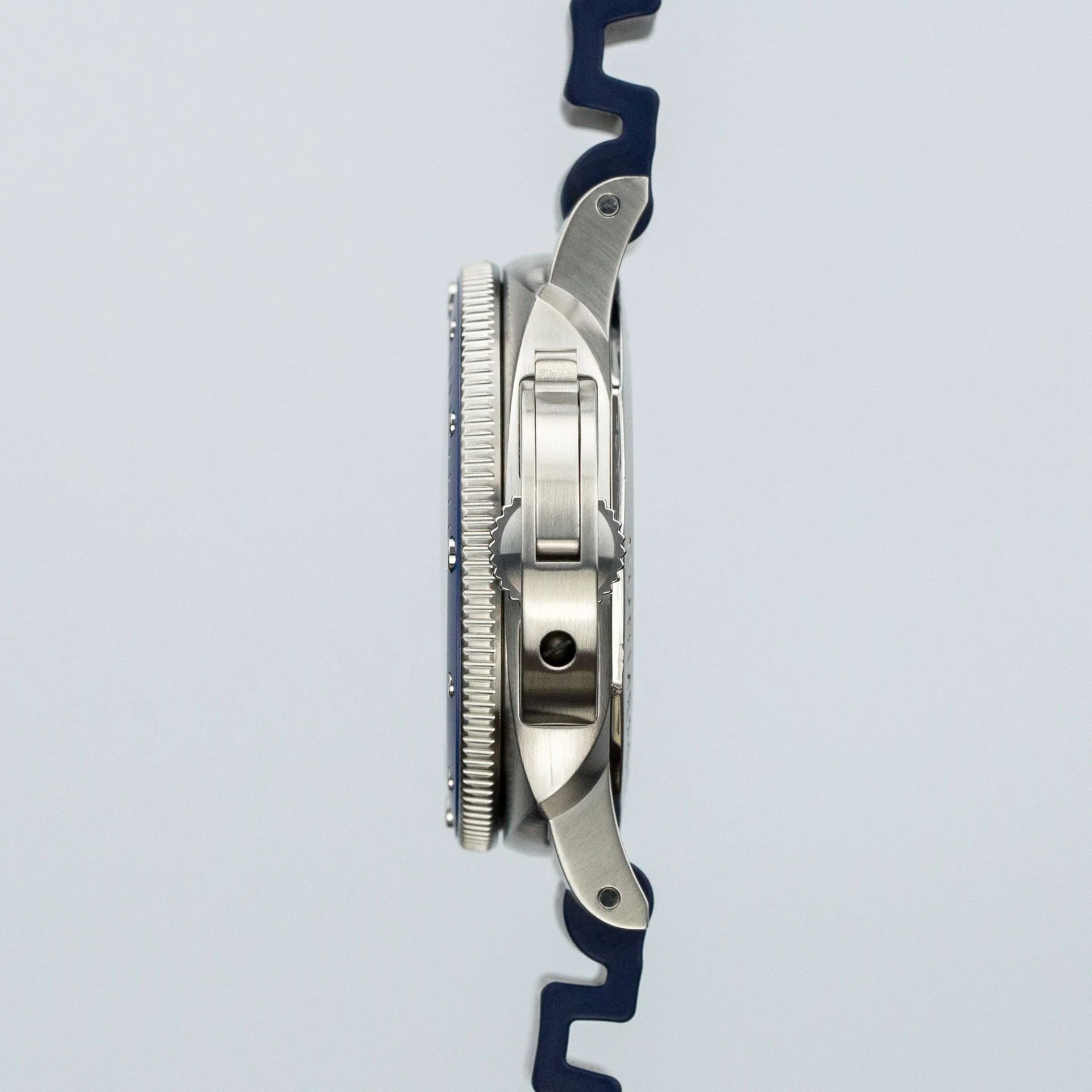 Luminor Submersible Shark Grey Dial & Blue Ceramic - Image 6