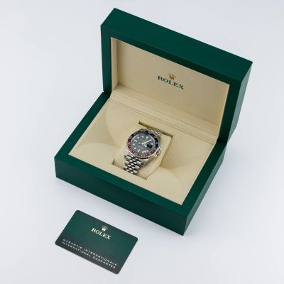 Rolex GMT-Master II 'Pepsi' on Jubilee 126710BLRO-0001 - Alternate view