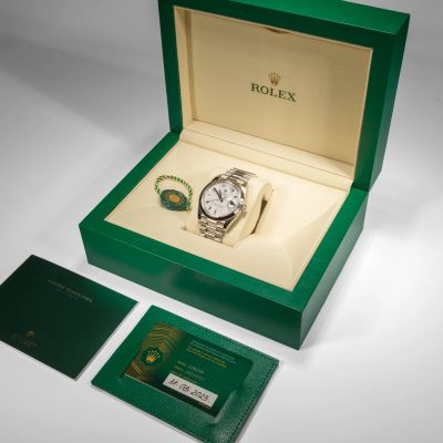 Rolex Day-Date 40 mm Meteorite Baquette diamonds dial 228239-0055 - Alternate view