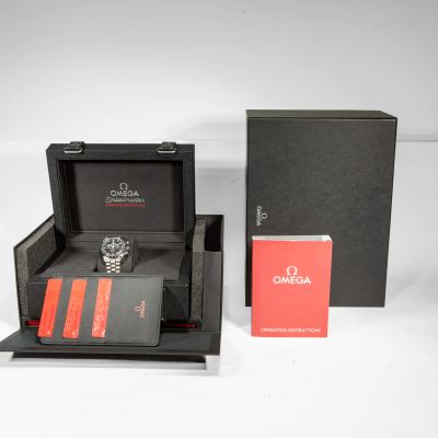 Omega Speedmaster Moonwatch Professional 310.30.42.50.01.002 - Alternate view
