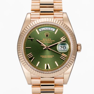 Rolex Day-Date 40 Rose Gold Olive Green Roman dial 228235-0025 - Very Good condition, 2017