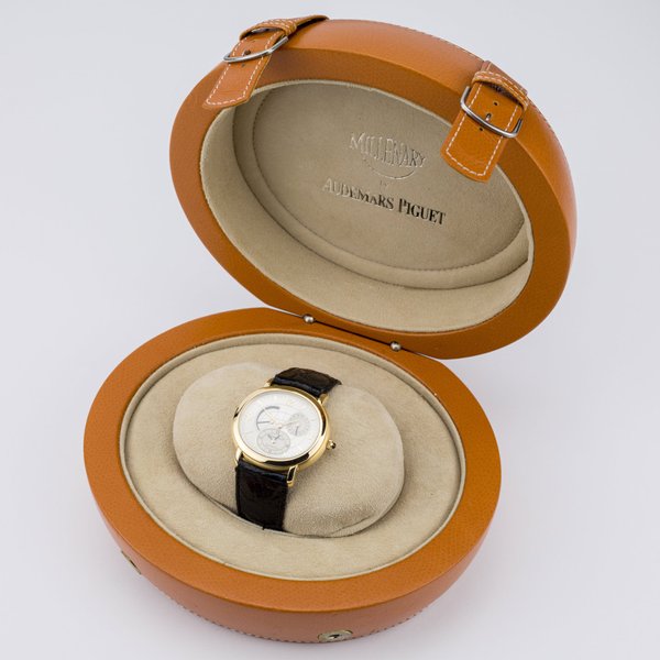 Dual Time in Yellow Gold - 25778BA.OO.D001CR.01 - Image 2