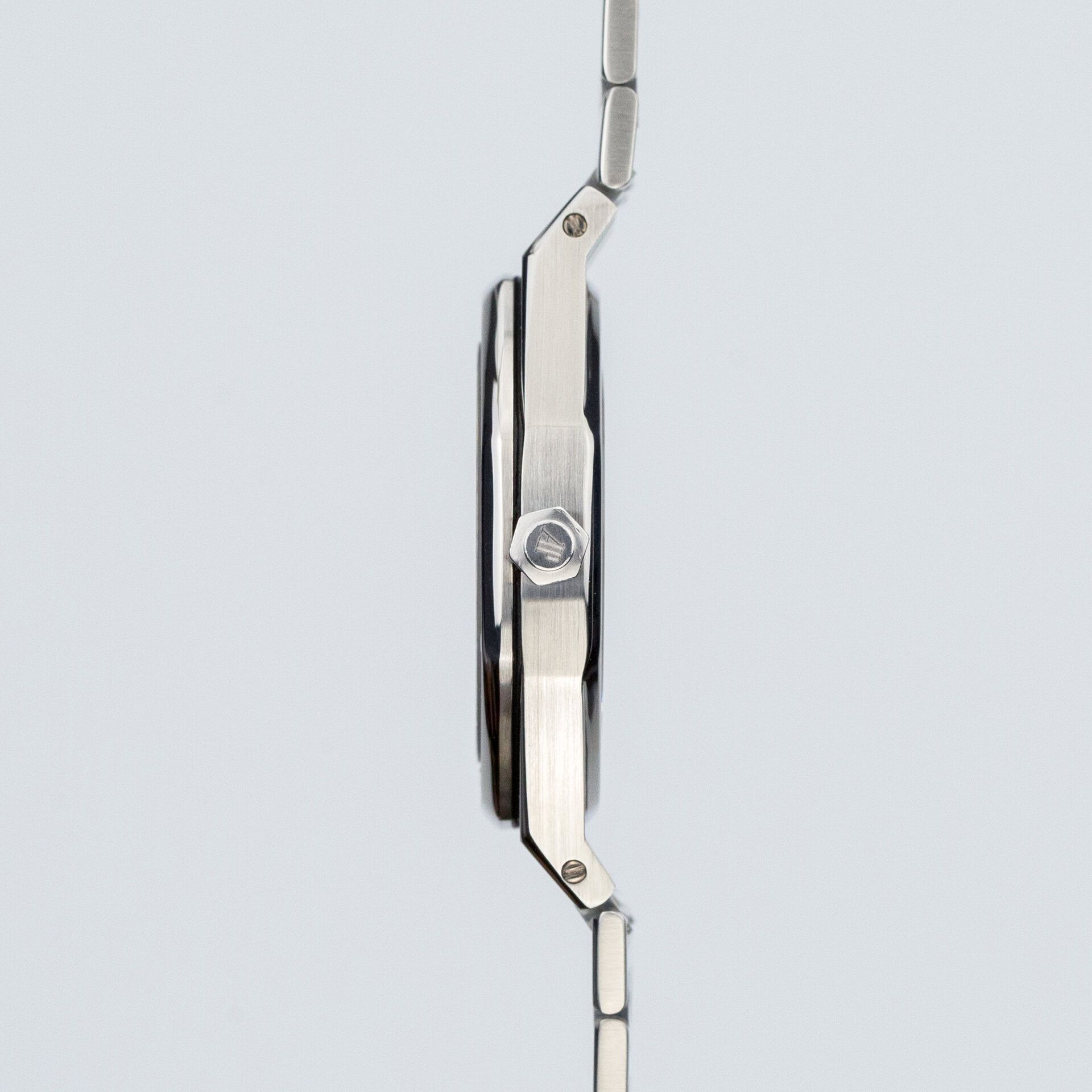 Audemars Piguet Royal Oak Nick Faldo Limited edition 15190SP.OO.0789ST.01 steel Black 2004 - Right side view