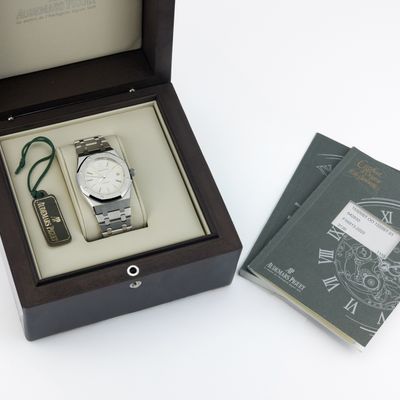 Audemars Piguet Royal Oak Selfwinding 39mm - New Old Stock (NOS) 15300ST.OO.1220ST.01 - Alternate view