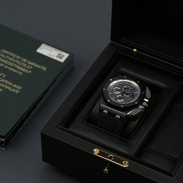 Royal Oak Offshore Chronograph 44 Ceramic - 26405CE.OO.A002CA.01 - Image 2