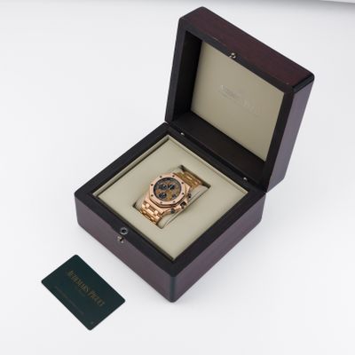 Audemars Piguet Royal Oak Offshore Chronograph - The Golden "Brick" 26470OR.OO.1000OR.03 - Alternate view