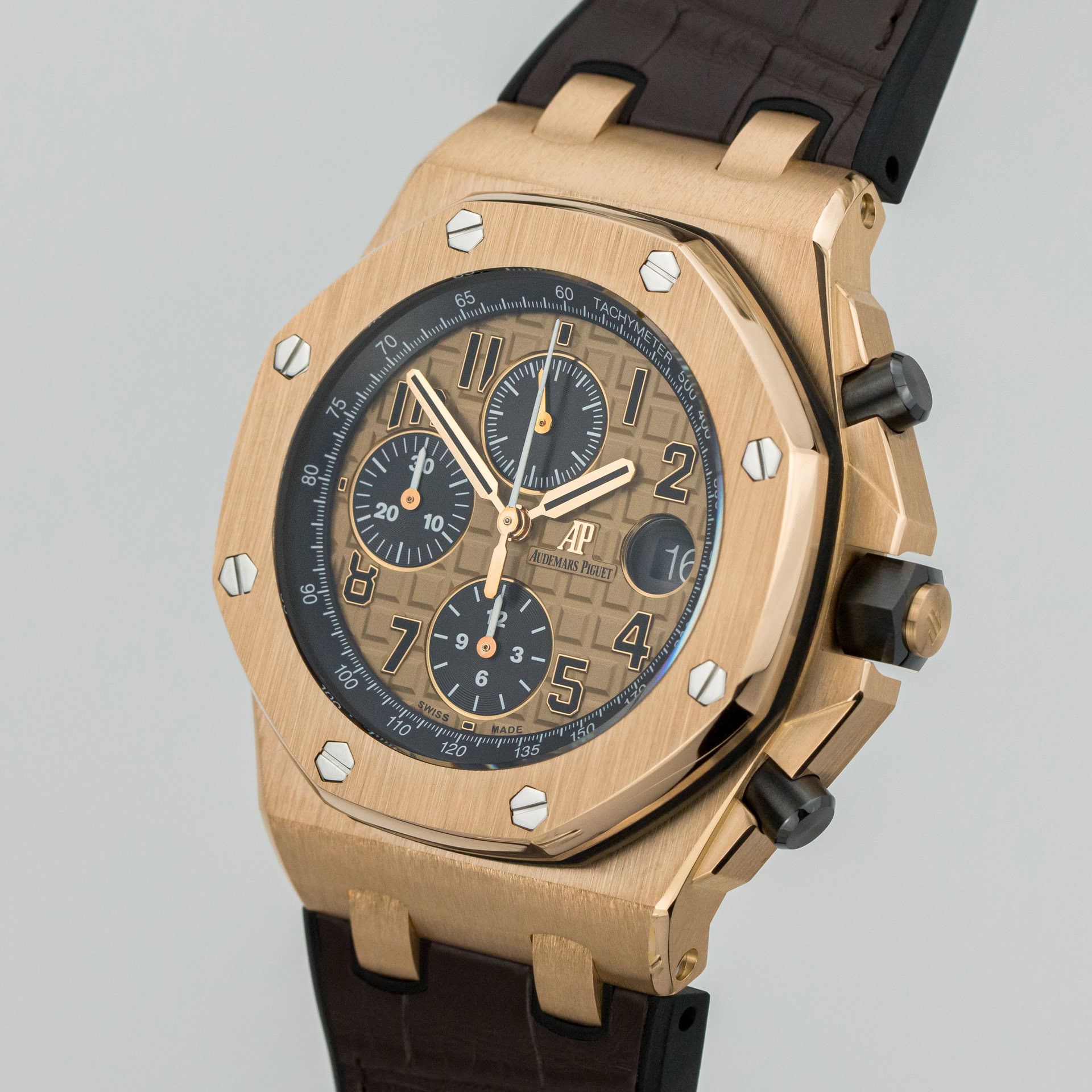 Audemars Piguet Royal Oak Offshore Chronograph Pink Gold 26470OR.OO.A002CR.01 steel Gold 2016 - Diagonal front view