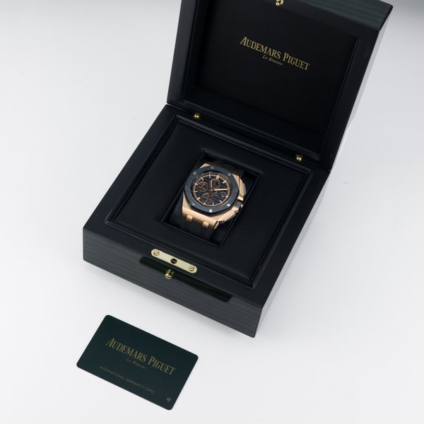 Royal Oak Offshore Chronograph in Rose Gold - 26401RO.OO.A002CA.02 - Image 2