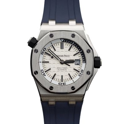 Audemars Piguet Royal Oak Offshore Diver 15710ST.OO.A002CA.02 - Very Good condition, 2015