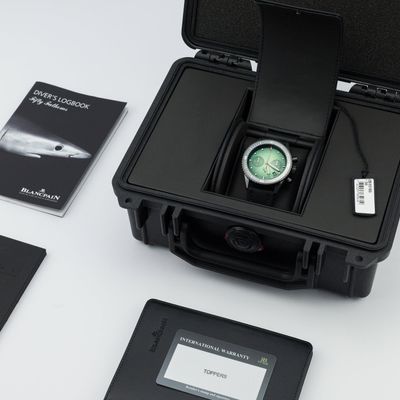 Blancpain Fifty Fathoms Bathyscaphe Chronographe Flyback 5200-0153-B52A - Alternate view