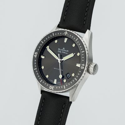 Blancpain Fifty Fathoms Bathyscaphe 5000-1110-B52A - Alternate view